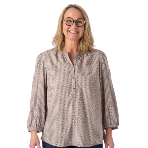 Skjortblus med knappslå från Brandtex