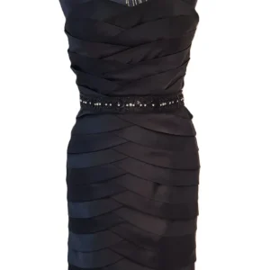 REA Kort klänning  " den lilla svarta "