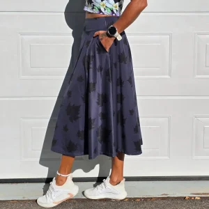 Långkjol Midnight Leaves med innerbyxa