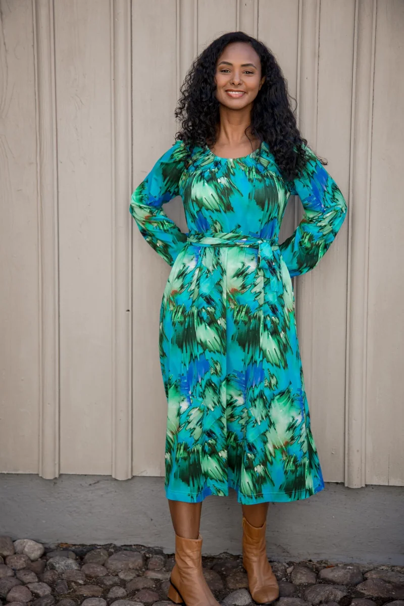A-lined belted midi jersey dress - Blue-green - Bild 2