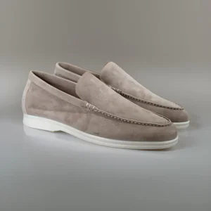 Herrmockasiner i Mocka - Eleganta Skor för Stilmedvetna Män