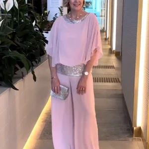 Helmina – Den eleganta och bekväma tröjan för alla tillfällen