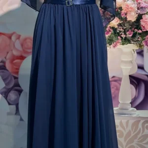 Festklänning med ärmar second hand / återbruk