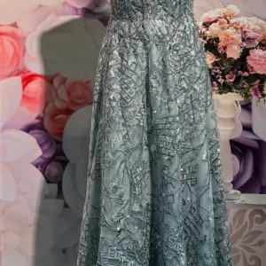 Festklänning second hand / återbruk